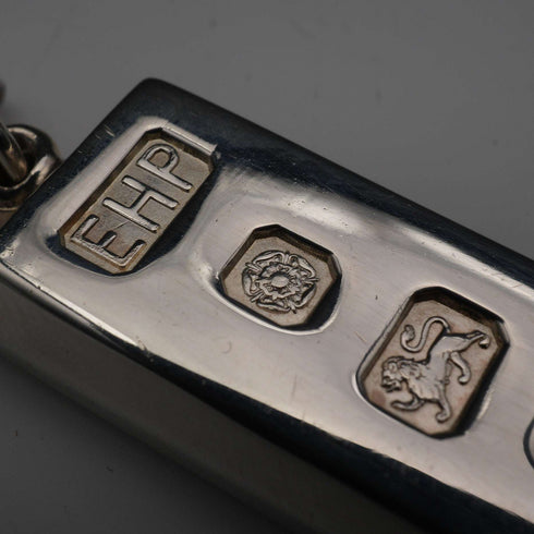1977 British Vintage Sterling Silver Jubilee Ingot Pendant with Sterling Silver Chain Total 42.3g With Case