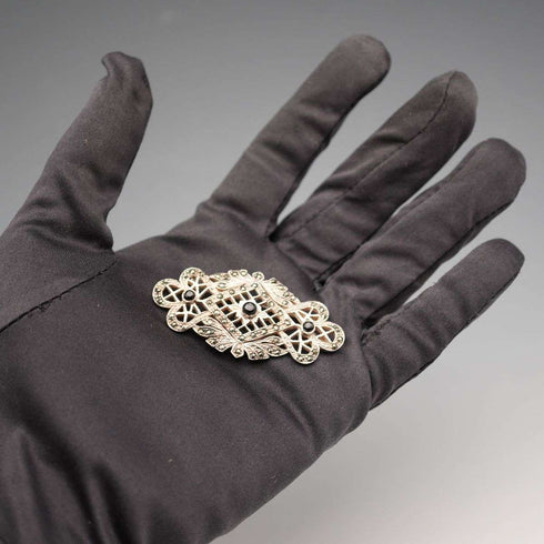 Broche vintage grande de plata de ley con ónix negro y marcasitas, 12.1 g