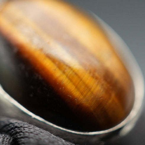 UK Vintage Sterling Silver & Large Tiger's Eye Ring (JP Size 15)