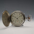 Reloj de bolsillo Longines antiguo de alrededor de 1907, con caja de plata tipo saboneta con relieve grabado, en buen estado de funcionamiento.