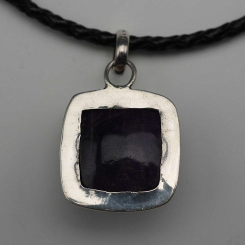 Colgante vintage de amatista con base de plata de ley, incluye cadena de cuero y plata de ley