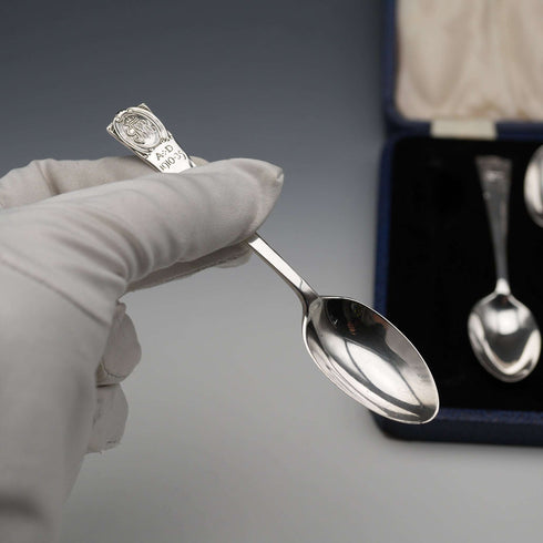 Juego de 6 cucharillas de té de plata de ley, vintage británico de 1934, conmemorativas del Jubileo, 55g en total, Northern Goldsmiths Co, con estuche.