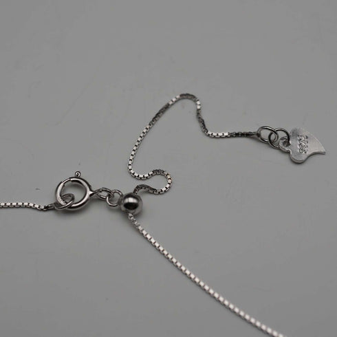 Vintage St. Christopher Sterling Silver Medal Pendant with Sterling Silver Necklace, Total 5.9g