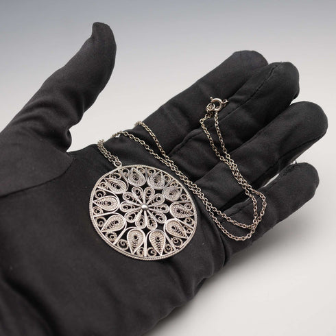 Colgante de filigrana de plata de ley vintage con cadena de plata de ley, 12,1 g en total