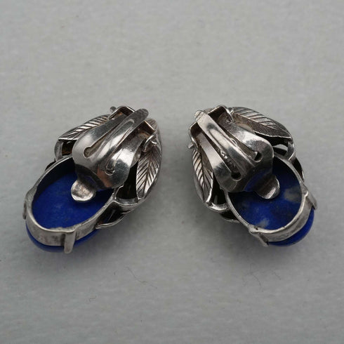 Pendientes de clip de diseño botánico en plata vintage y lapislázuli