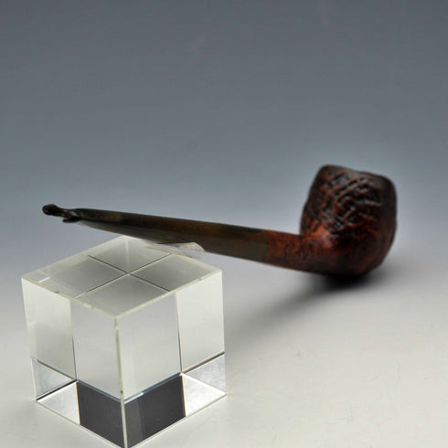 Pipa de fumar Dunhill Shell Briar vintage británica de la primera mitad del siglo XX, con marcas de uso
