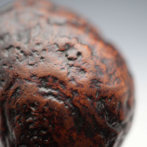 Pipa de fumar Dunhill Shell Briar vintage británica de la primera mitad del siglo XX, con marcas de uso