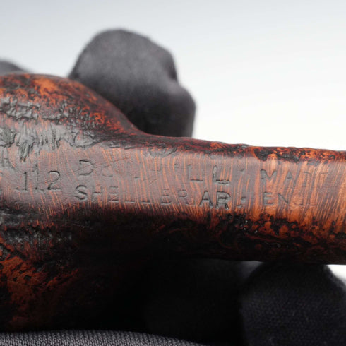 Pipa de fumar Dunhill Shell Briar vintage británica de la primera mitad del siglo XX, con marcas de uso