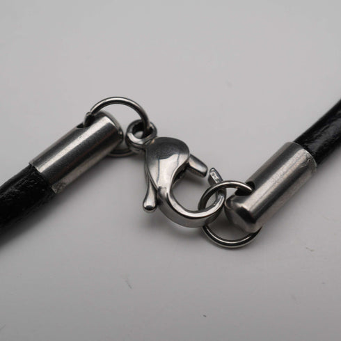 Colgante relicario antiguo de plata de ley con collar de cuero, 15,5 g