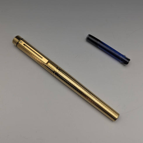 Pluma estilográfica Sheaffer Targa vintage de EE. UU., chapada en oro