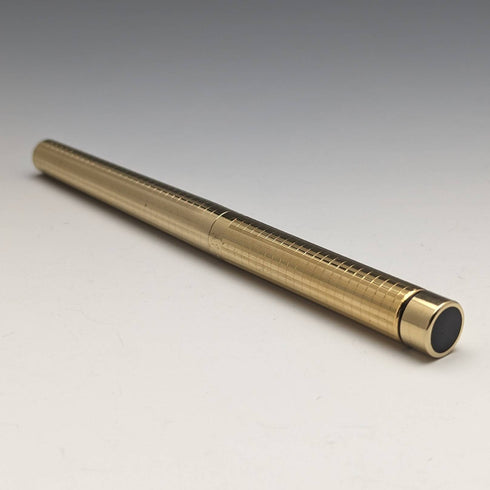 Pluma estilográfica Sheaffer Targa vintage de EE. UU., chapada en oro