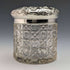 1910年 英国アンティーク 純銀蓋 カットガラスジャー J H Worrall and Son
Frasco de cristal tallado con tapa de plata de ley, antigüedad británica de 1910, por J H Worrall and Son