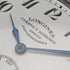 Reloj de bolsillo Longines antiguo de hacia 1921, caja de plata con decoración nielada, en buen estado de funcionamiento.