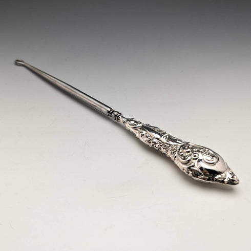 1909年 英国古董 纯银手柄鞋拔与扣钮钩套装(附盒) J and R Griffin