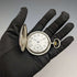 Reloj de bolsillo Longines antiguo, circa 1928, caja saboneta de plata grabada, en buen estado de funcionamiento.