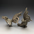 Pareja de figuras de gallo de peltre vintage