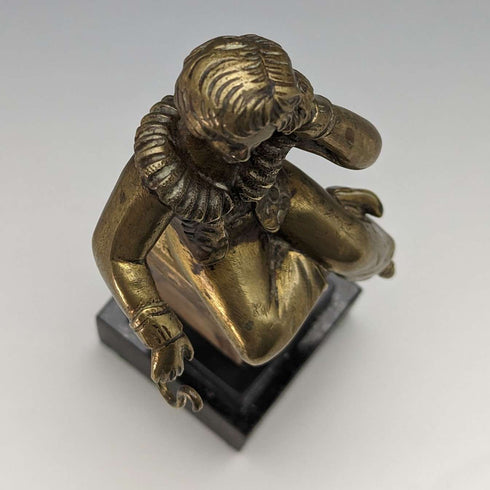 Soporte de exhibición para reloj de bolsillo con figura de niño en bronce ormolu y mármol antiguo