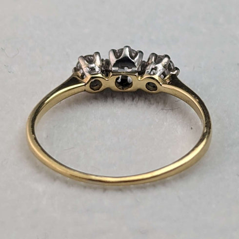 Anillo de oro de 9 quilates con triple diamante, joyería vintage británica