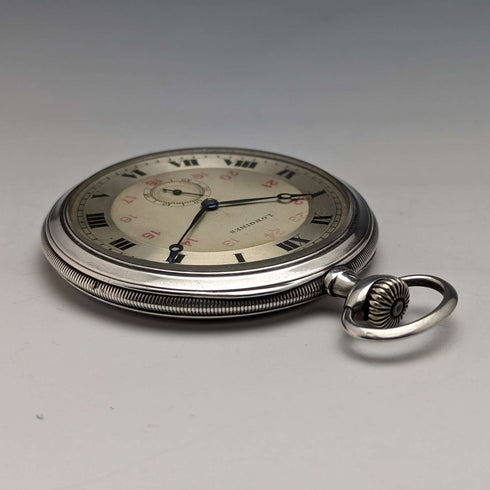 Reloj de bolsillo Longines antiguo, circa 1916, caja de plata delgada de cara abierta, en buen estado de funcionamiento