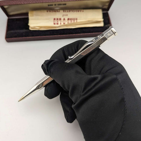 Lápiz mecánico hexagonal de plata esterlina, vintage británico de 1955, marca Yard-O-Led, en su estuche.