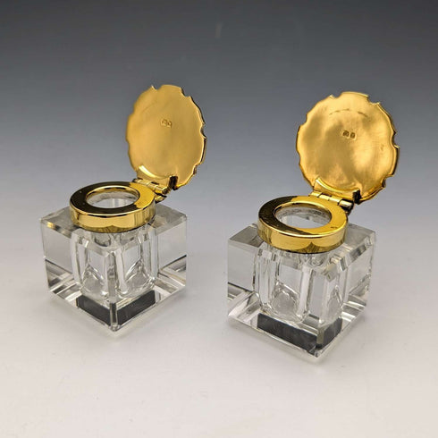 1935년 영국 빈티지 순은 도금 펜 스탠드 & 잉크병 세트 Goldsmiths & Silversmiths