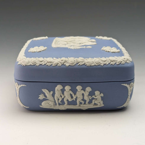 英國復古 Wedgwood Jasperware 方形錶殼 小號錶殼 淡藍色