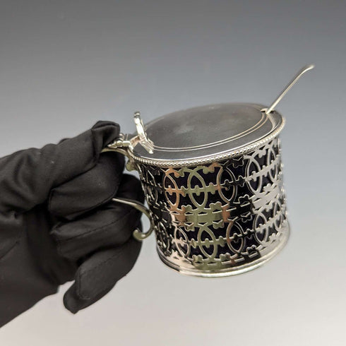 Mostaza y cuchara de plata esterlina y cristal azul, antigüedad inglesa de 1910, Vander & Hedges