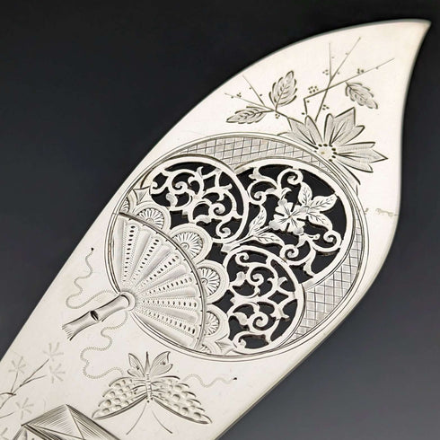 Around 1870 British Antique White Pearl Shell Handle Silver Plated Fish Server Pair in Case