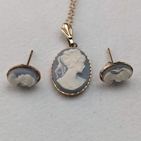 Joyería vintage británica: conjunto de collar con colgante y pendientes de oro de 9 quilates y camafeo