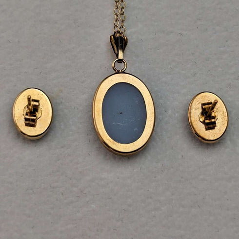 Joyería vintage británica: conjunto de collar con colgante y pendientes de oro de 9 quilates y camafeo