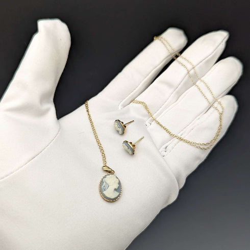 Joyería vintage británica: conjunto de collar con colgante y pendientes de oro de 9 quilates y camafeo