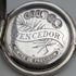 Reloj de bolsillo suizo antiguo Vencedor de principios del siglo XX, caja de plata con grabado de mariposa, en buen estado de funcionamiento.
