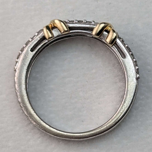 Anillo vintage británico de oro de 9 quilates, plata de ley y diamantes pequeños