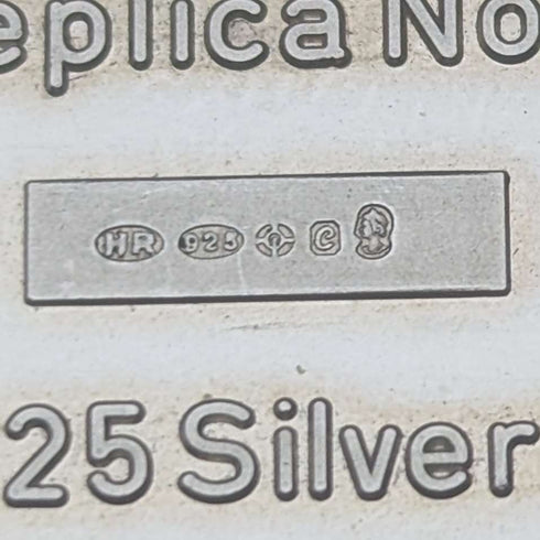 Réplica de sello de 1 libra de plata pura, Jubileo de plata del 25º aniversario de la coronación de Isabel II, 1977, 32 g