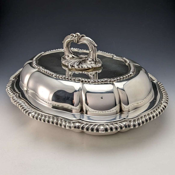 Plato de entrada ovalado de plata chapada, estilo antiguo británico, 1904, Elkington