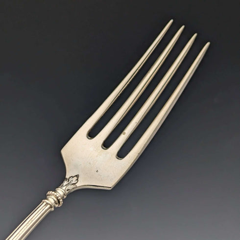 Tenedor y cuchara de mesa de plata continental, fabricados en Alemania alrededor de 1900