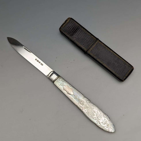 1890년 영국 앤틱 자개 핸들 순은 블레이드 펜나이프 케이스 포함 Thomas Marples