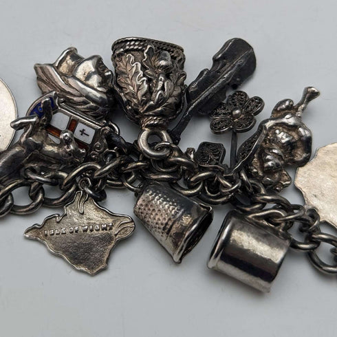Pulsera de dijes de plata esterlina vintage británica, 79 g