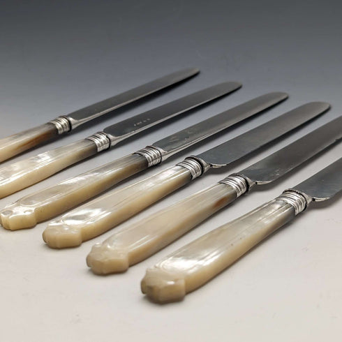 Juego de 6 pares de cubiertos de postre ingleses antiguos, con mango de nácar tallado, de Elkington & Mason