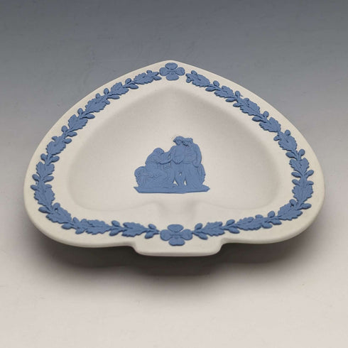 英国复古 Wedgwood 贾斯珀陶器 桃心型碟 白色