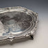 Bandeja salva de plata esterlina antigua británica de 1903, diámetro 32 cm, 824 g, GOLDSMITHS & SILVERSMITHS