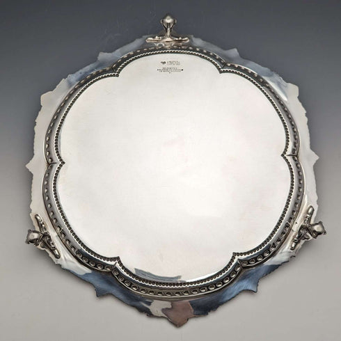 Bandeja salva de plata esterlina antigua británica de 1903, diámetro 32 cm, 824 g, GOLDSMITHS & SILVERSMITHS