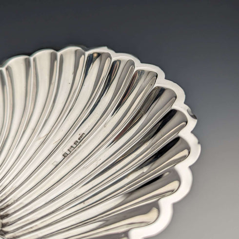 1902 British Antique Sterling Silver Shell Dish 90g Arthur Fenwick