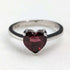 Anillo vintage británico de plata de ley con cristal color rubí en forma de corazón (talla 14)