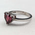 Anillo vintage británico de plata de ley con cristal color rubí en forma de corazón (talla 9)