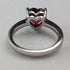Anillo vintage británico de plata de ley con cristal color rubí en forma de corazón (talla 9)