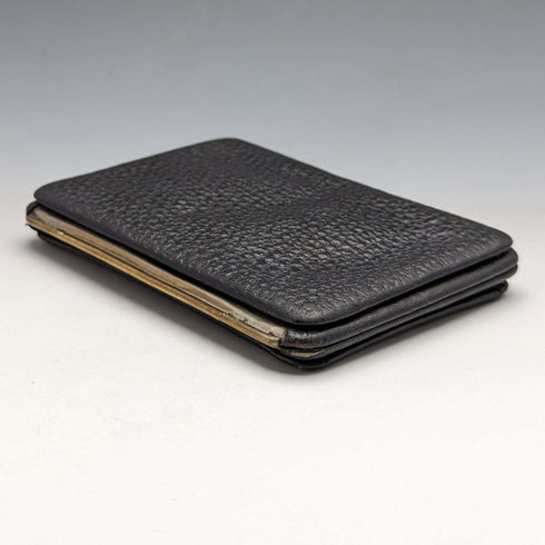 Cartera de cuero negro con adornos de plata de ley, antigua, de Gran Bretaña, 1910, M Chapman