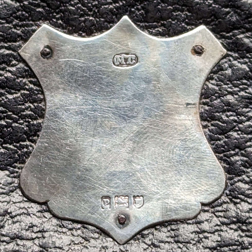 Cartera de cuero negro con adornos de plata de ley, antigua, de Gran Bretaña, 1910, M Chapman