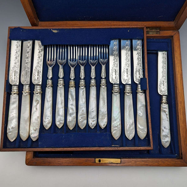 1875년 영국 앤틱 자개 핸들 & 순은 블레이드 커틀러리 9페어 세트 Walker & Hall 목함 포함