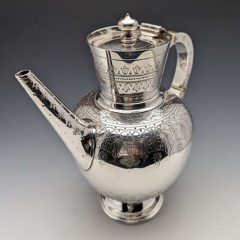 Cafetera de plata chapada, antigua, de fabricación británica (Walker & Hall), hacia 1880